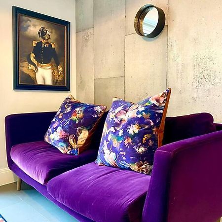 Stunning Apartment - 1 Minute Walk To Poole Quay - Great Location - Free Parking - Fast Wifi - Smart Tv - Newly Decorated - Sleeps Up To 2! Close To Poole & Bournemouth & Sandbanks エクステリア 写真