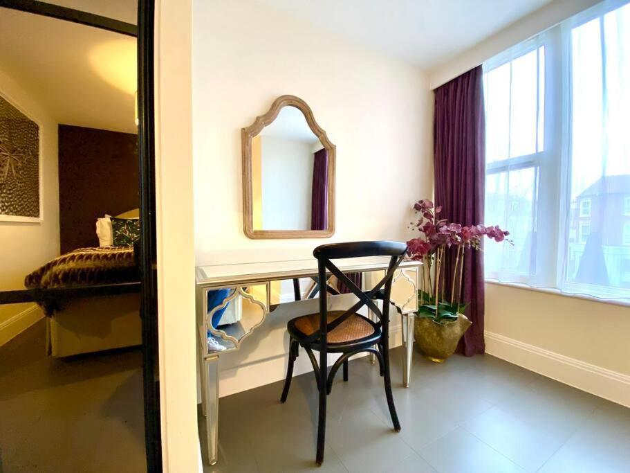 Stunning Apartment - 1 Minute Walk To Poole Quay - Great Location - Free Parking - Fast Wifi - Smart Tv - Newly Decorated - Sleeps Up To 2! Close To Poole & Bournemouth & Sandbanks エクステリア 写真